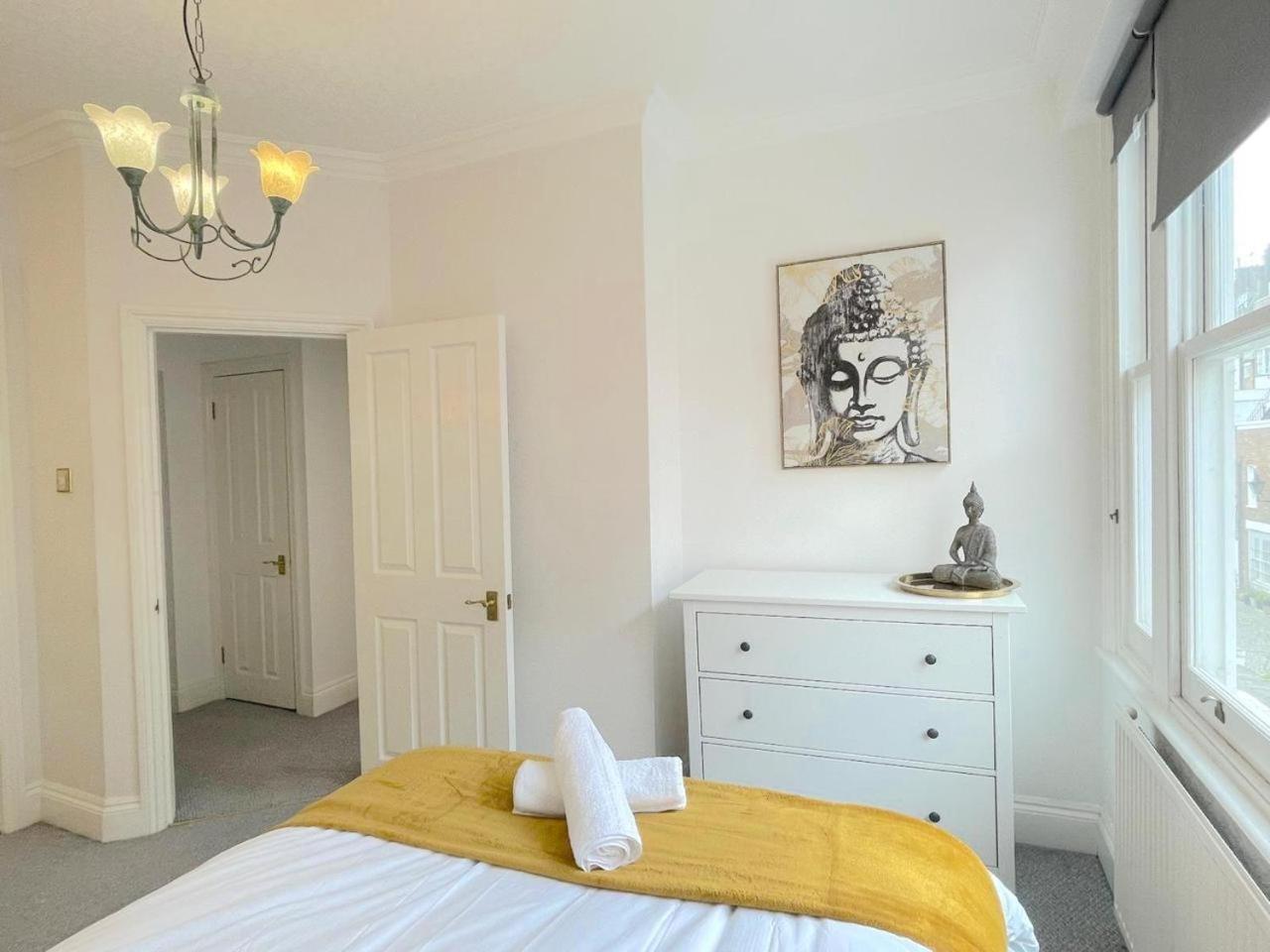 Luxury Apartment In Paddington Londýn Exteriér fotografie